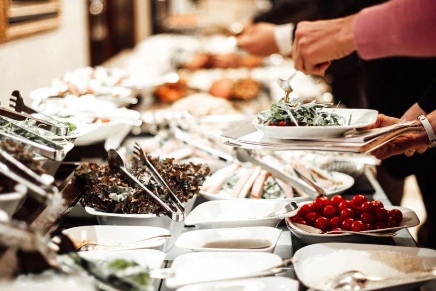 prix buffet froid 100 personnes